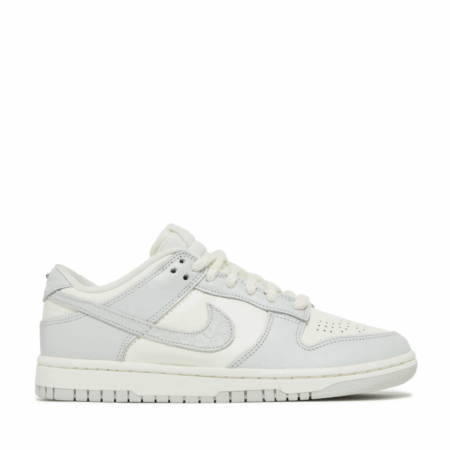 WMNS Nike Dunk Low 'Needlework'